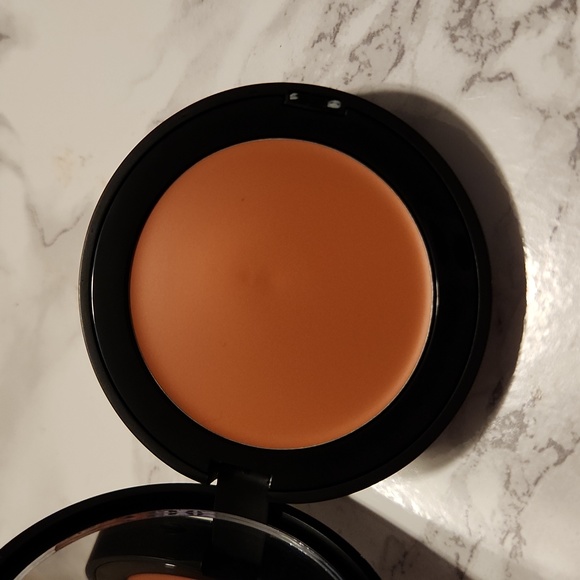 Melt cream blush - Picture 1 of 3